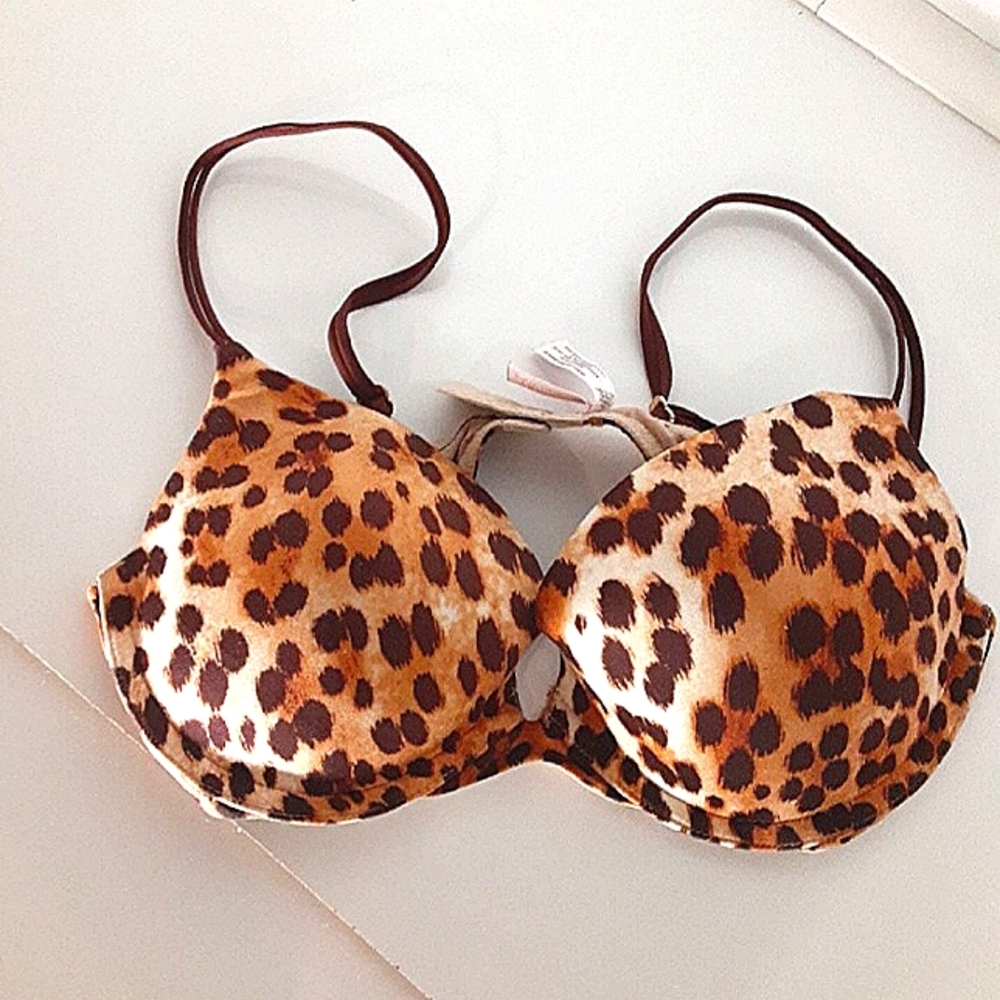 PINK. Very sexy Cheetah 36B